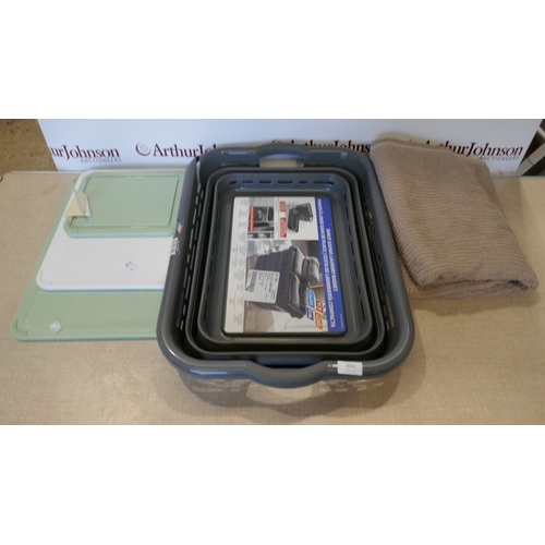 Lot 6042      