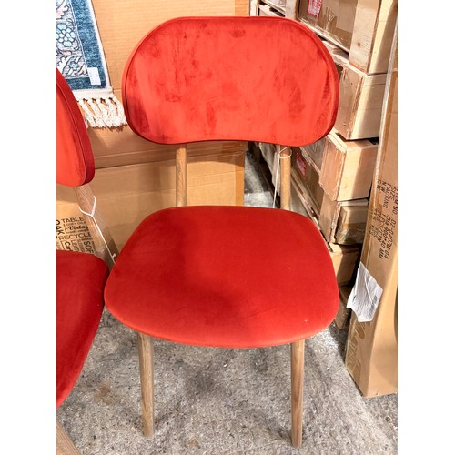 3052 - A pair of amber velvet Bari dining chairs (CFL-318-23) (unchecked)