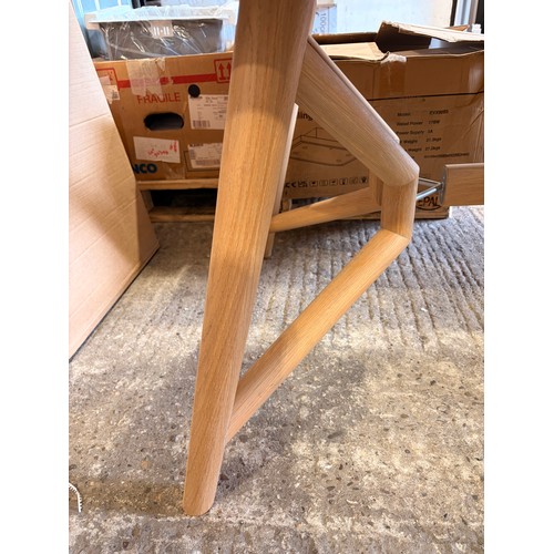 3075 - A 200cm oval Morgan dining table (CFL-318-47) (boxed)