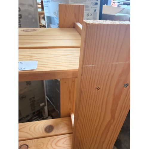 3076C - A four tier pine slatted storage unit and a three tier pine slatted storage unit