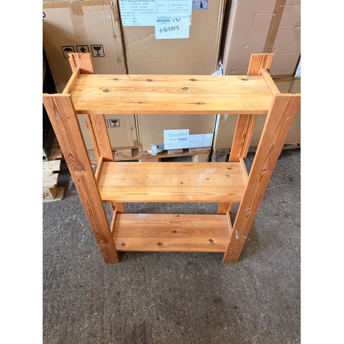 3076C - A four tier pine slatted storage unit and a three tier pine slatted storage unit