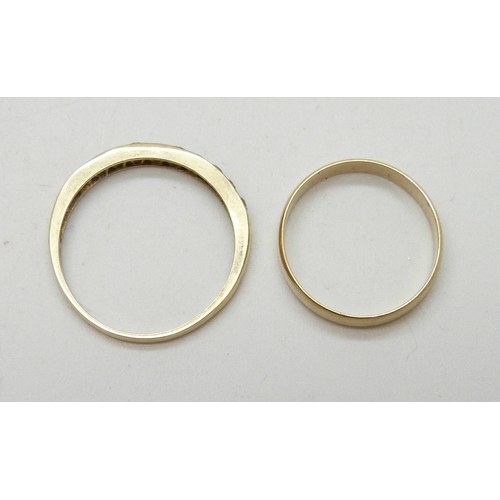 7007 - Two 9ct gold rings, both a/f, 3.8g