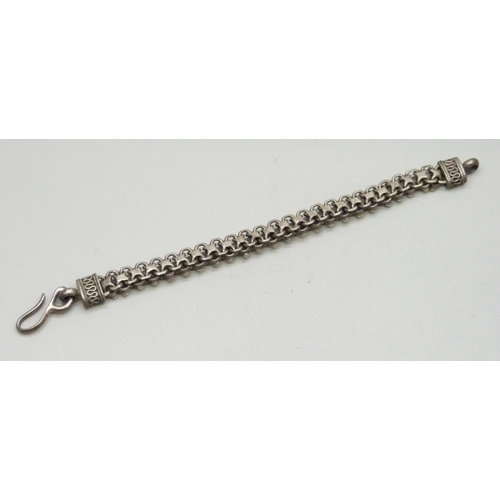 7017 - A Suarti statement silver bracelet, marked BA 925, 47g, 19.5cm