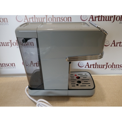 6001 - A Salter Retro expresso machine *This lot is subject to VAT