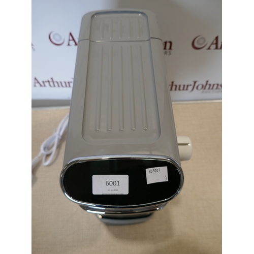 6001 - A Salter Retro expresso machine *This lot is subject to VAT