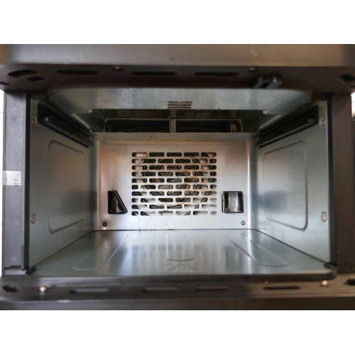 6004 - A Progress dual-tier air-fryer *This lot is subject to VAT