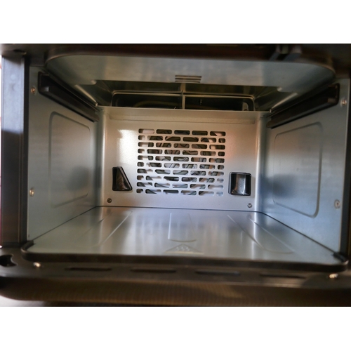 6005 - A Progress dual-tier air-fryer *This lot is subject to VAT