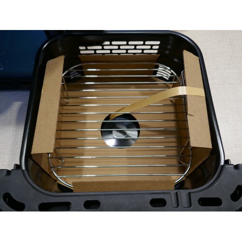 6005 - A Progress dual-tier air-fryer *This lot is subject to VAT