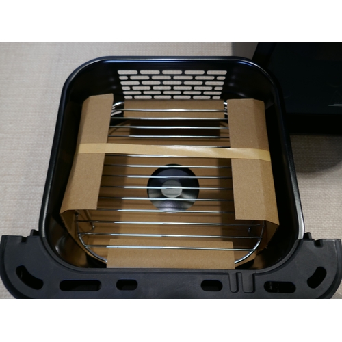 6005 - A Progress dual-tier air-fryer *This lot is subject to VAT