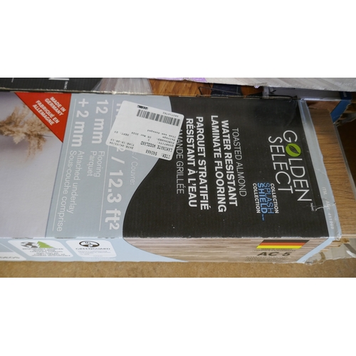 6029 - A quantity of Golden Select laminate flooring, (388-215,221,226) *This lot is subject to VAT