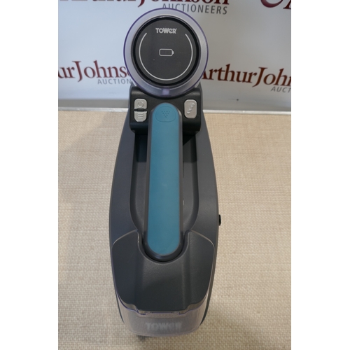 6044 - A Tower Aquajet Pro cordless handy spot cleaner *This lot is subject to VAT