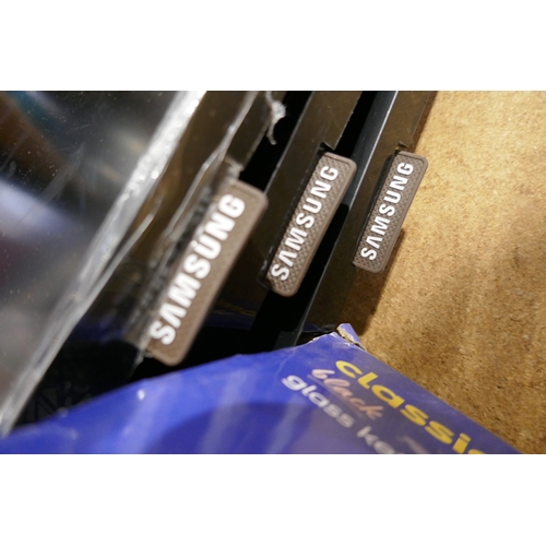 6061 - Three Samsung colour display units (This lot is unchecked) *This lot is subject to VAT