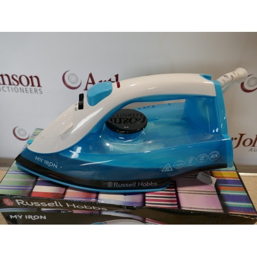 6066 - Three steam irons to include, Russel Hobbs and Beldray *This lot is subject to VAT