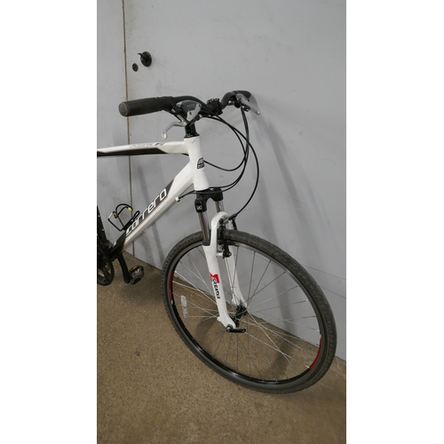 5039D - A Carrera Crossfire One aluminium framed (6061 T6) front suspension hardtail mountain bike with SR S... 