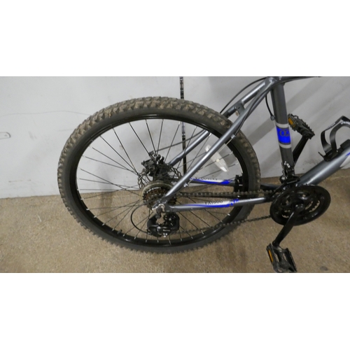 5039G - A Cross Extreme EXT500 front suspension hardtail mountain bike with Shimano brakes and gear set  *Au... 