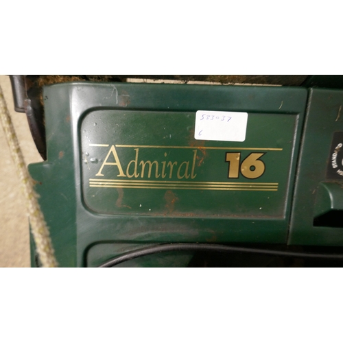 5039N - An Atco Admiral 16 petrol driven lawnmower with lawn roller and a Briggs & Stratton Quantum XM35 pet... 