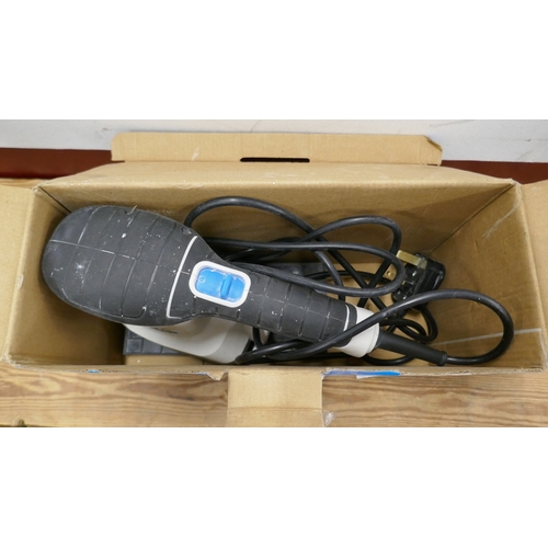 5017 - A boxed Mac Allister MR05300, 300W random orbital sander and a boxed Mac Allister MMS200, 200W multi... 