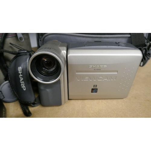 5027 - A quantity of assorted cameras including Ferguson Videostar, Sony Video 8 Handgram, etc. **Ferguson ... 
