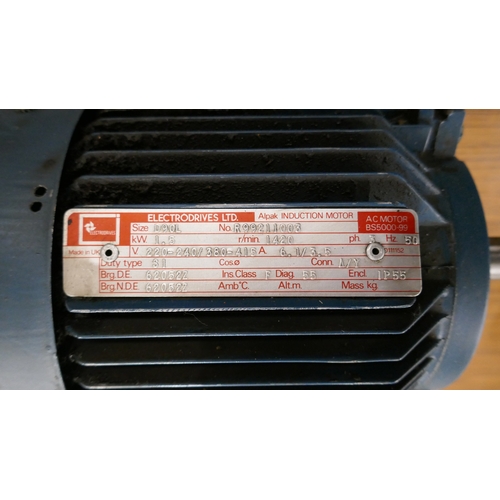 5063 - 2 electric motors - Electro Drivers Ltd and Universal motors  *This lot is subject to VAT