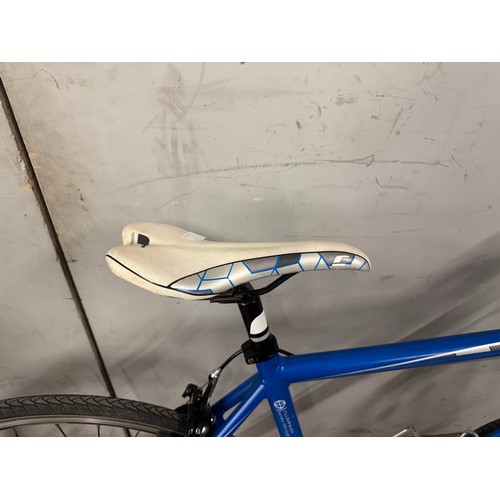 5039I - A Carrera Zelos aluminium framed road bike  *Authority recovered
