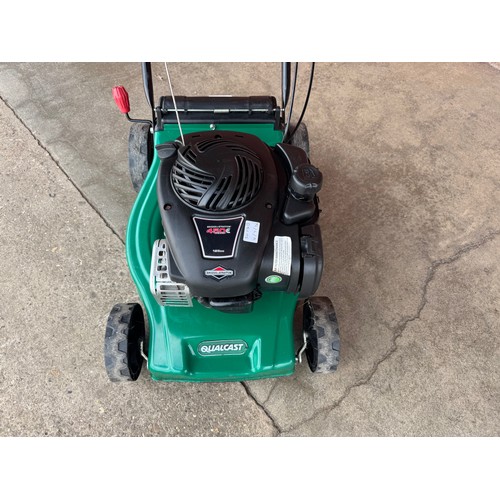 5054B - A McCulloch 354OPD 35 Classic petrol driven self-propelled lawnmower with a Briggs & Stratton engine... 