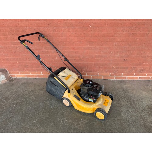 5054B - A McCulloch 354OPD 35 Classic petrol driven self-propelled lawnmower with a Briggs & Stratton engine... 