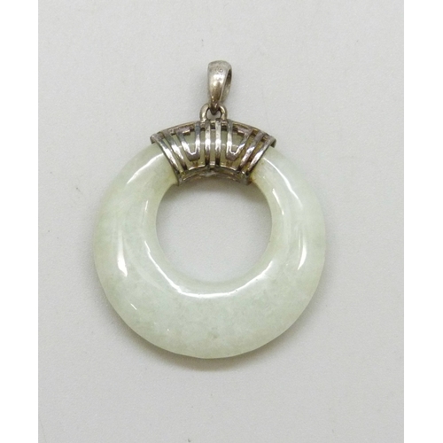 Lot 7025      