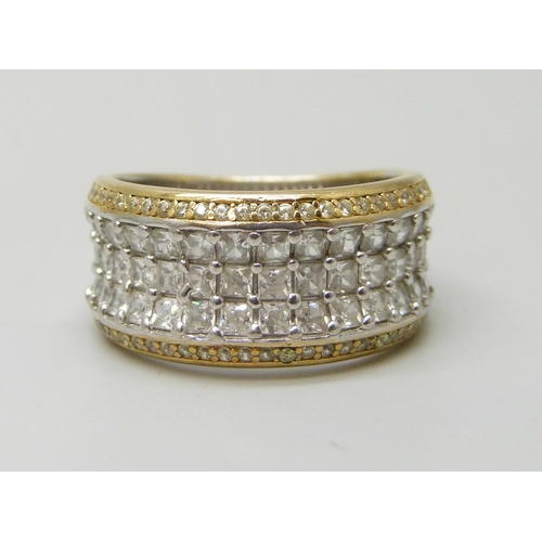 Lot 7046      