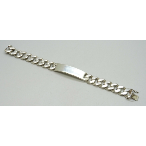 Lot 7007      