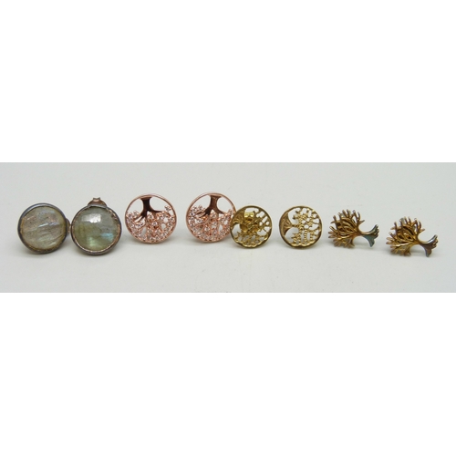 Lot 7059      