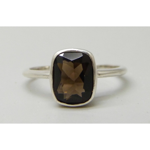 Lot 7068      