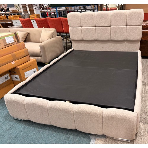 Lot 3090      
