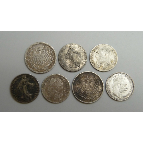 Lot 7052      