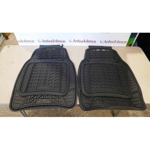 6021 - A pack of 2 Strata tidy / boot trays and four Michelin car mats, (388-190) *This lot is subject to V... 