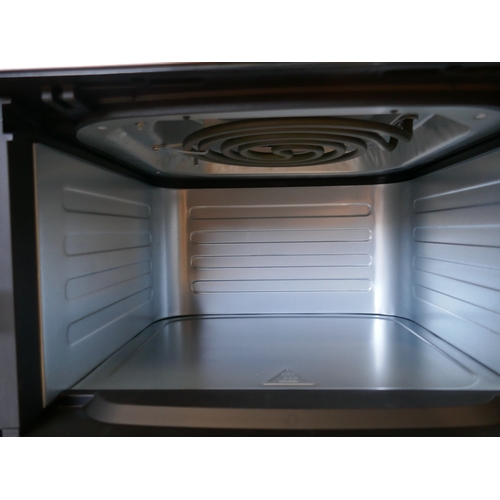 6025 - A Gourmia window air fryer,  (388-171) *This lot is subject to VAT