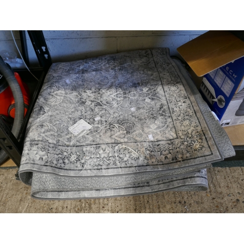 Lot 6037      