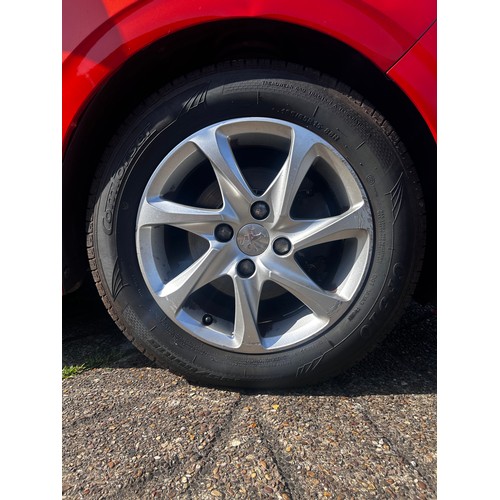 5456 - A 2015 1.2 litre Peugeot 208 Active 3 Door Hatchback MK65 UEM 1200cc MOT until 16.02.27 - 68649 reco... 