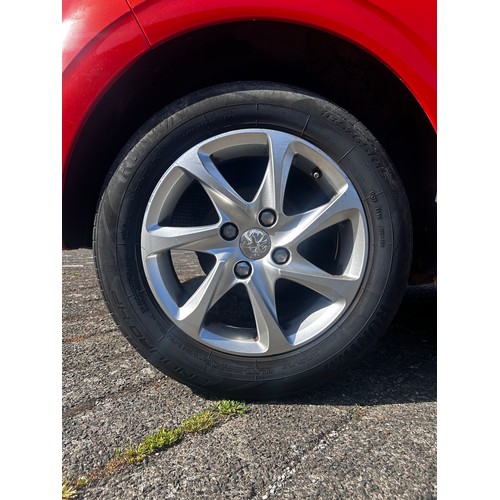 5456 - A 2015 1.2 litre Peugeot 208 Active 3 Door Hatchback MK65 UEM 1200cc MOT until 16.02.27 - 68649 reco... 