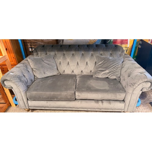 Lot 3063      