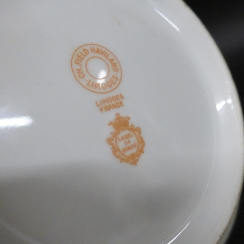 2022 - A Haviland Limoges France porcelain serving bowl with matching serving spoon, 19.5cm diameter