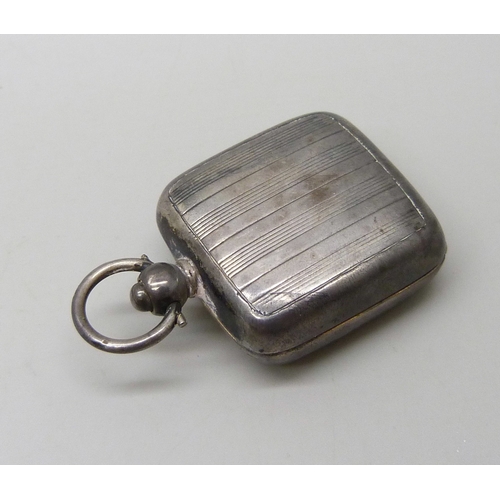 7030 - A Edward VII/George V silver sovereign case, Birmingham, 1910, 19.4g, 4.6cm including loop