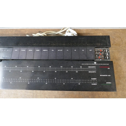 5009 - A Bang & Olufsen Beomaster 1001 stereo amplifier/receiver **Failed PAT test due to wiring not confor... 