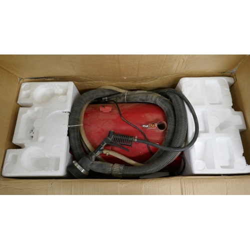 5062 - A boxed sample 28 gallon abrasive blaster with vacuum  *This lot is subject to VAT