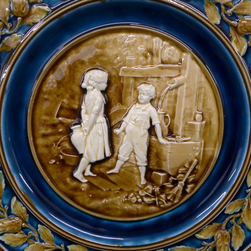 2003 - An Austrian Gebruder Schutz majolica charger, 31.5cm
