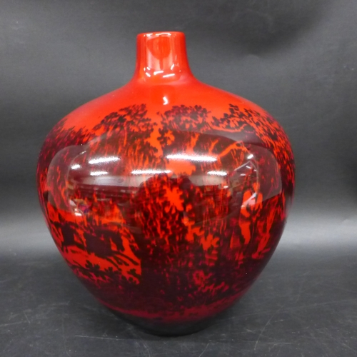 2010 - A Royal Doulton Flambé Woodcut vase, 1616, 21.5cm