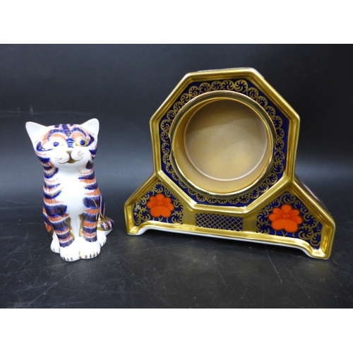 2033 - A Royal Crown Derby cat paperweight with silver stopper and a Royal Crown Derby Imari clock case