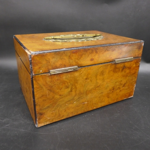2044 - A c1900 burr walnut jewellery case, brass mounts, with green velvet interior, two trays, 12.5cm h x ... 