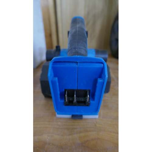 5058 - A sample battery powered electric planer and a sample pre-filler *This lot is subject to VAT