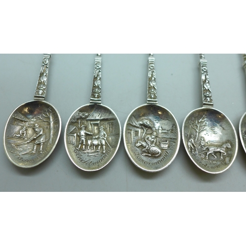 7043 - A set of eight white metal spoons, 117g total