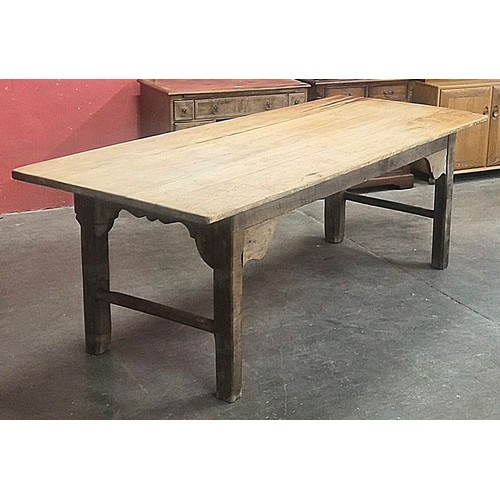 162 - A 19th Century French elm refectory table